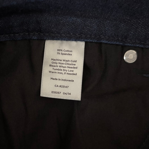 NWOT Talbots Signature Classic Straight Leg Dark Wash Denim Jeans | Sz 6 - Picture 8 of 8